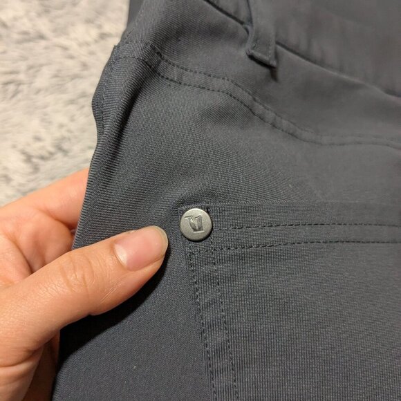 Vuori Meta Pant Athletic Slim Gray Charcoal Mens Size 28 x 30 - Picture 10 of 10